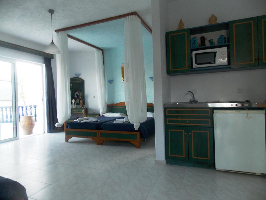 Annas Studios Livadia  Habitación foto