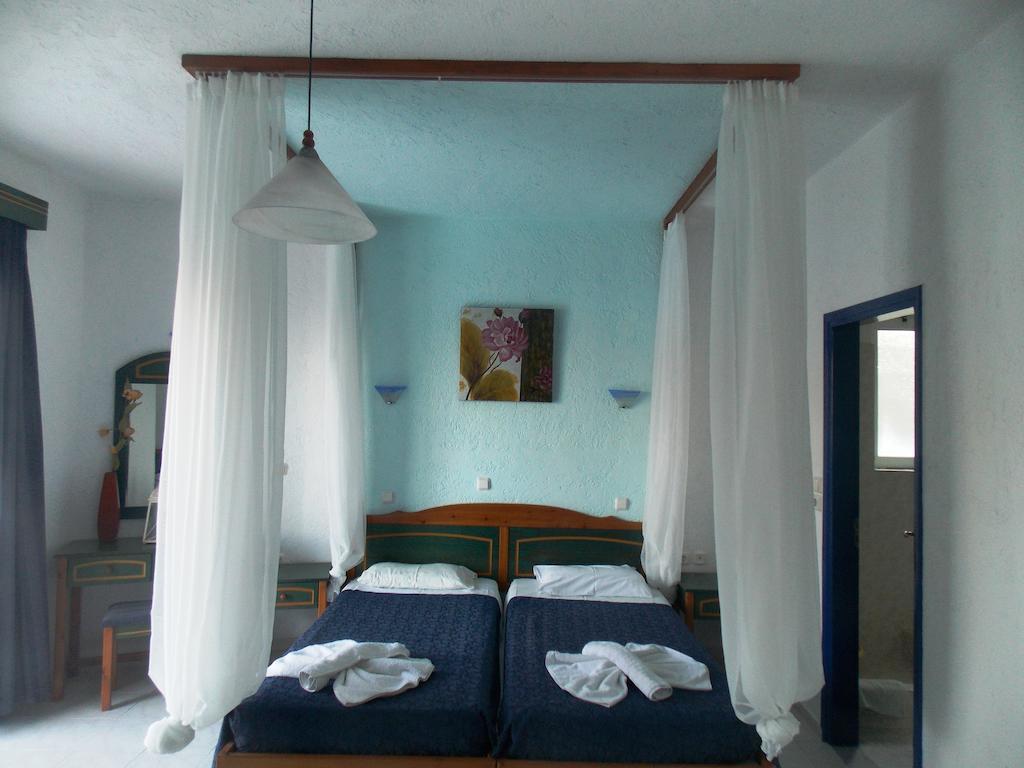 Annas Studios Livadia  Habitación foto